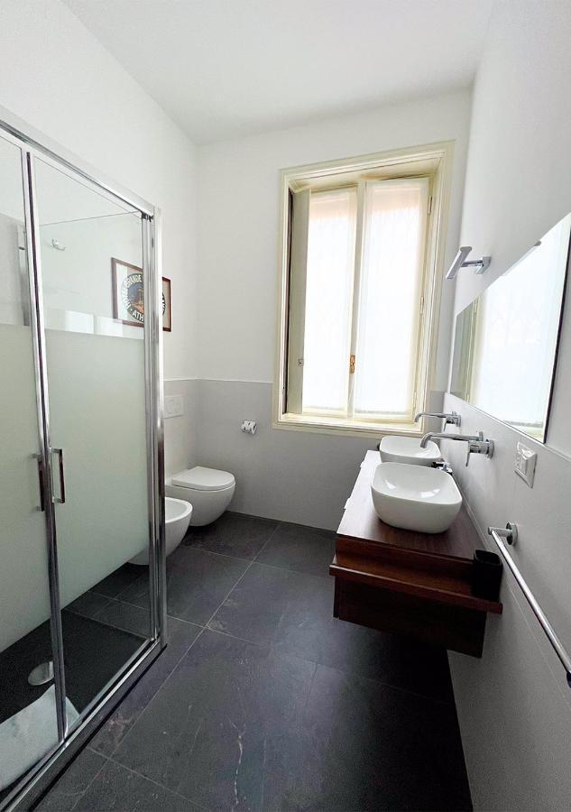 Cozy Duomo - Elegant & Quiet, 300M From Cathedral Apartment Milano Ngoại thất bức ảnh